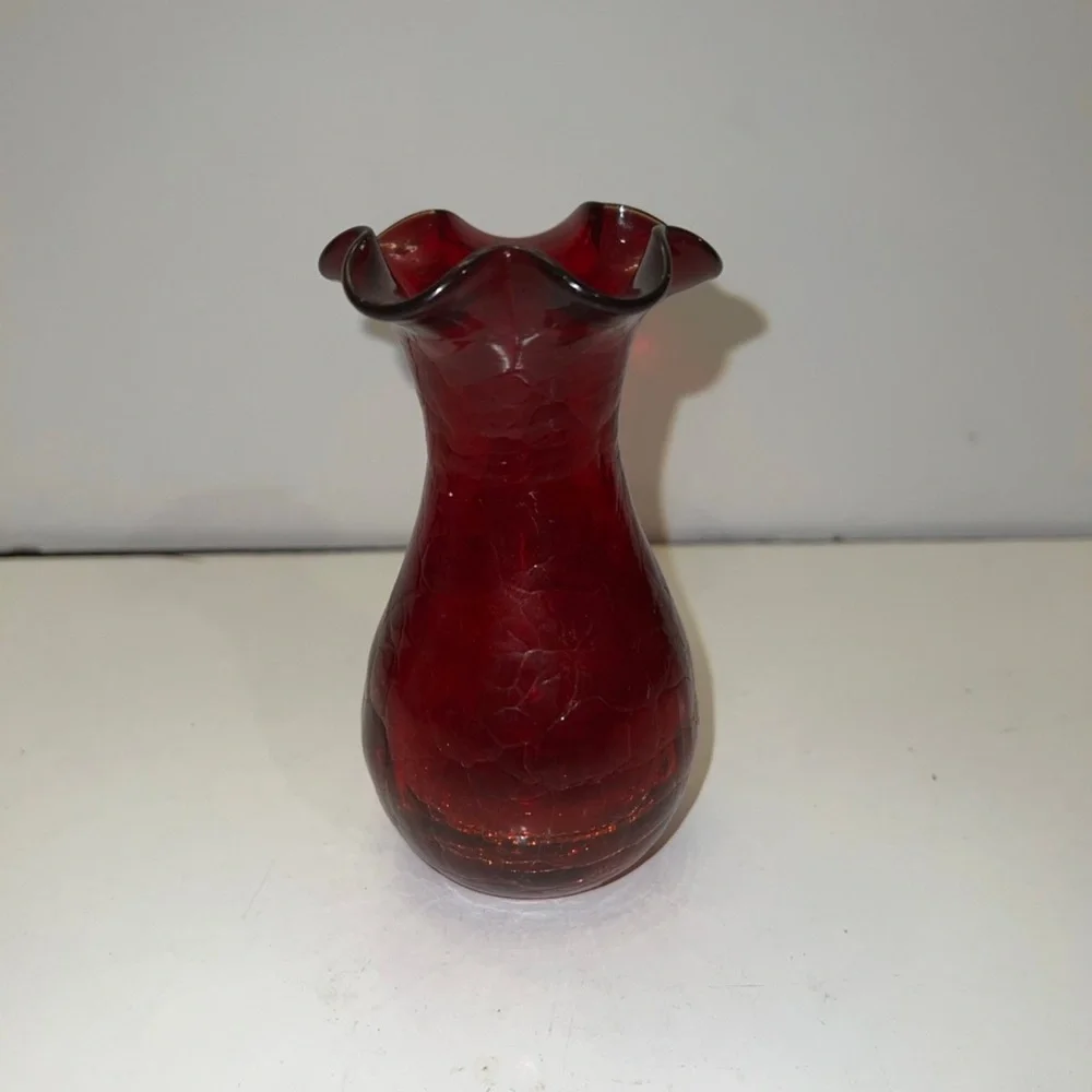 Red crackle vase 5
